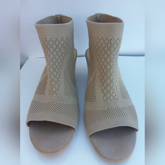 Women's Tan Open-Toe Ankle Booties 9 - Picture 2 of 5